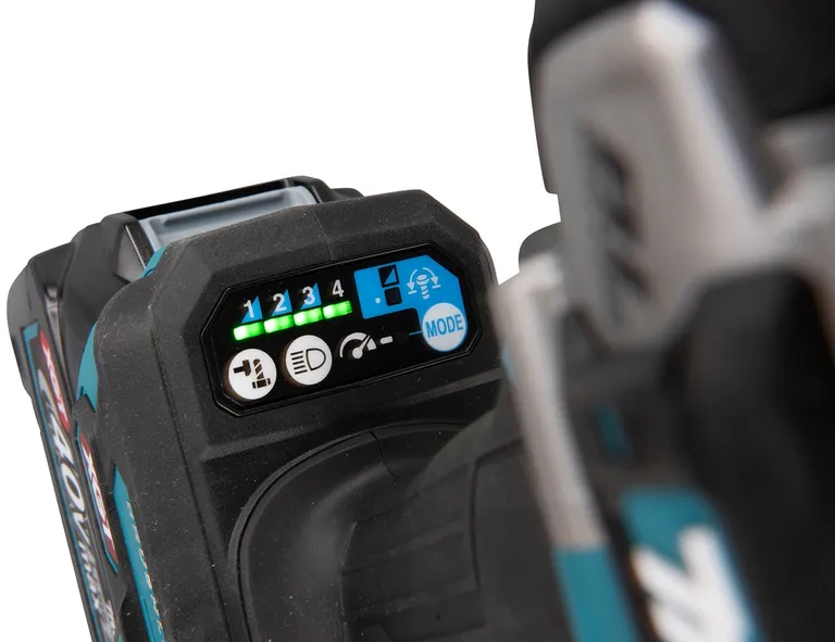 MAKITA, MUTTERTREKKER 40V 750NM + 2 BATT 4 AH OG ENKEL BATTERILADER