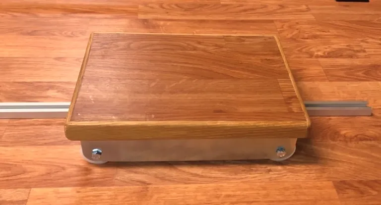 KISTETRALLE M/ STYRESKINNE