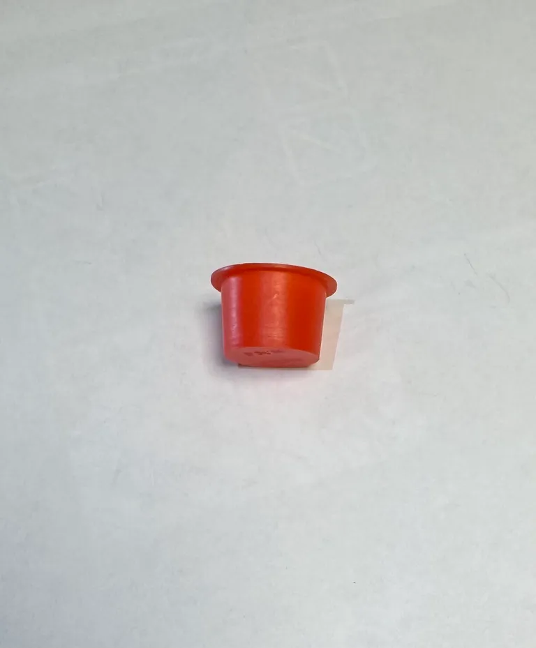 FASTMERKE, PLUGG, RØD