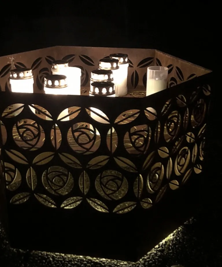 MINNELUND VASE OG LYSHOLDER HEXAGON "ROSE" H 49 CM